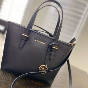 Michael kors handbag/shoulder bag